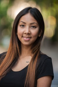 Rachelle headshot